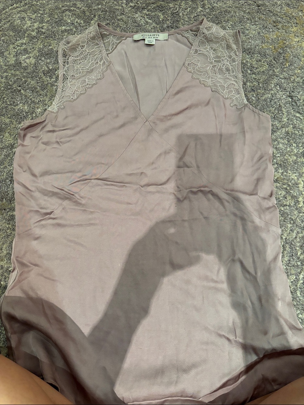 AllSaints Mauve Silk-Blend Sleeveless V-Neck Top in size 2
